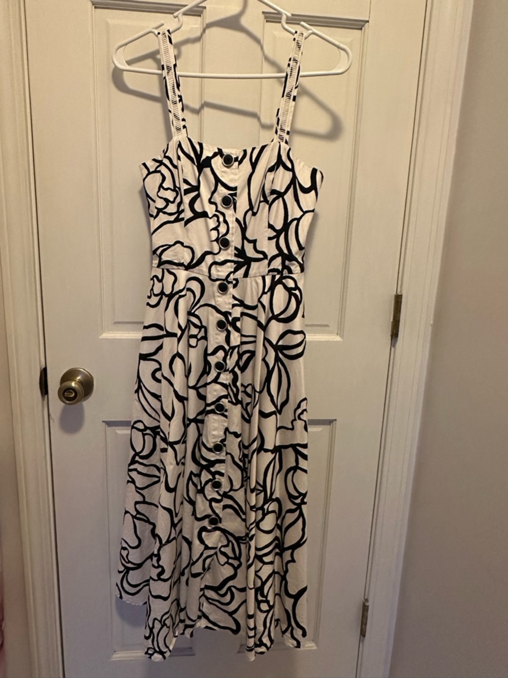 White House Black Market Black & White Floral Midi Dress